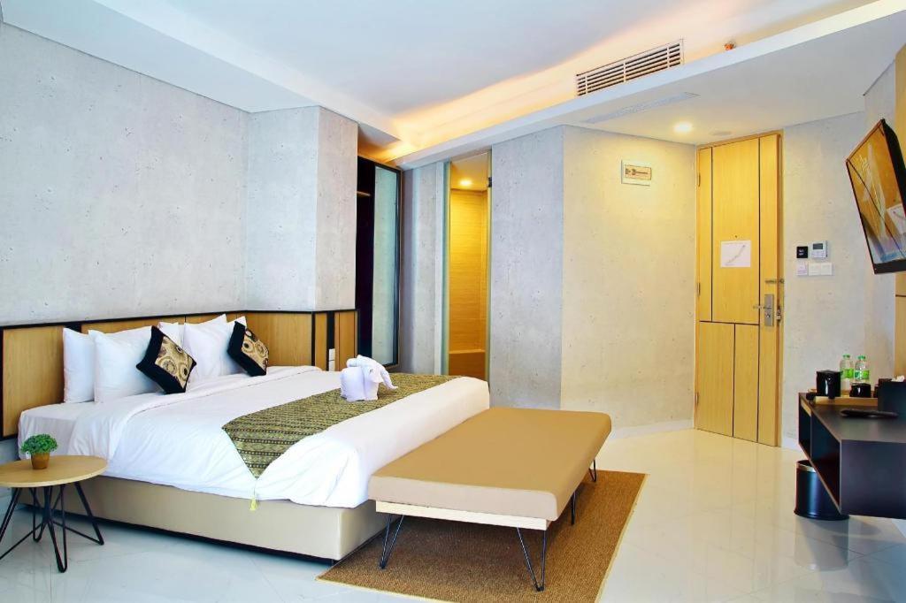 Bbc Hotel Lampung Bandar Jaya Gunungsugih Buitenkant foto